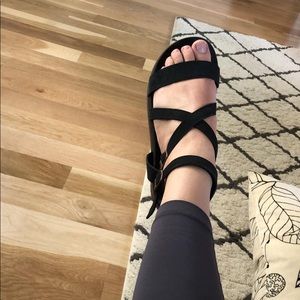 Black leather chacos (Chaco Rose)